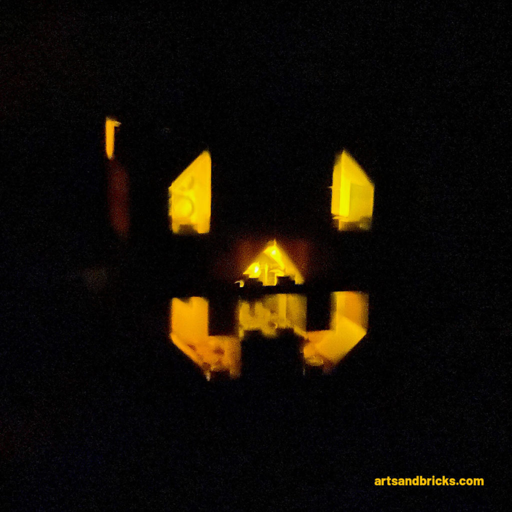 This year, bring on the Halloween joy (and avoid the traditional pumpkin carving mess) by building a colorful little Lego Pumpkin Jack O' Lantern.

Learn how to make your very own Jack O'Lantern built with colorful Lego bricks. Instructions and tips included!