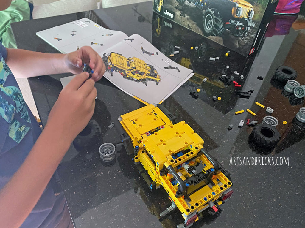 Lego Technic Jeep Wrangler  Lego technic, Lego technic truck, Lego cars