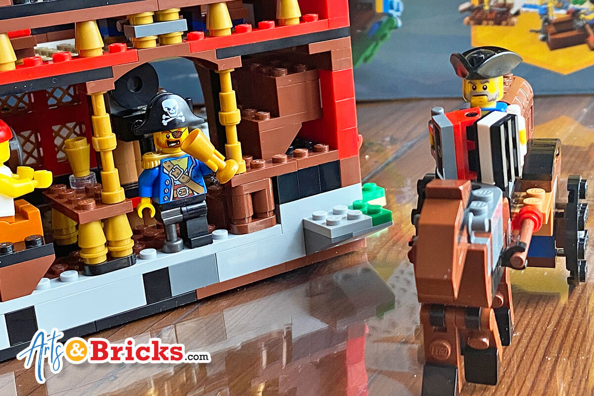 Kid-Review of LEGO Pirate Set - Pirate's Inn