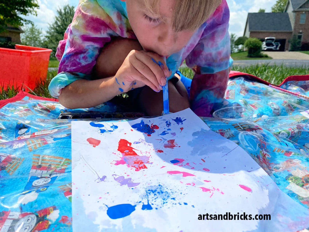 Get messy playing with paint! use straws to blow paint, to flick plaint, to splatter paint, to spread paint -- to make a masterpiece! This easy process art idea is sure to delight!